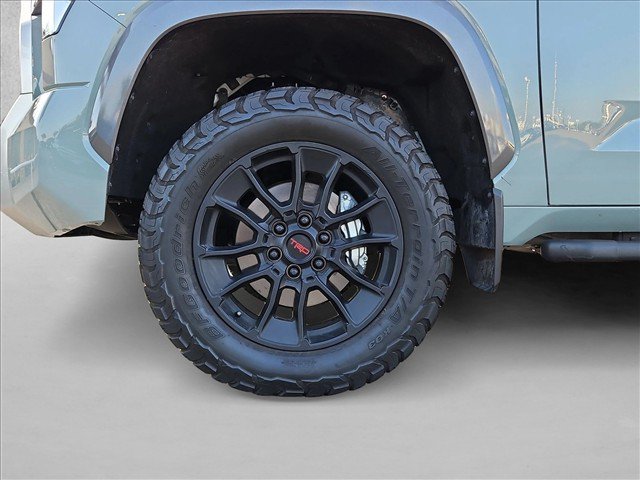 Used 2026 Toyota Tundra Limited w/ Power Package AWD/4WD image 24