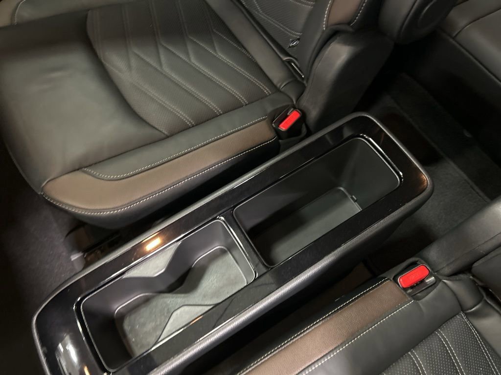 Used 2024 Nissan Pathfinder Platinum image 27