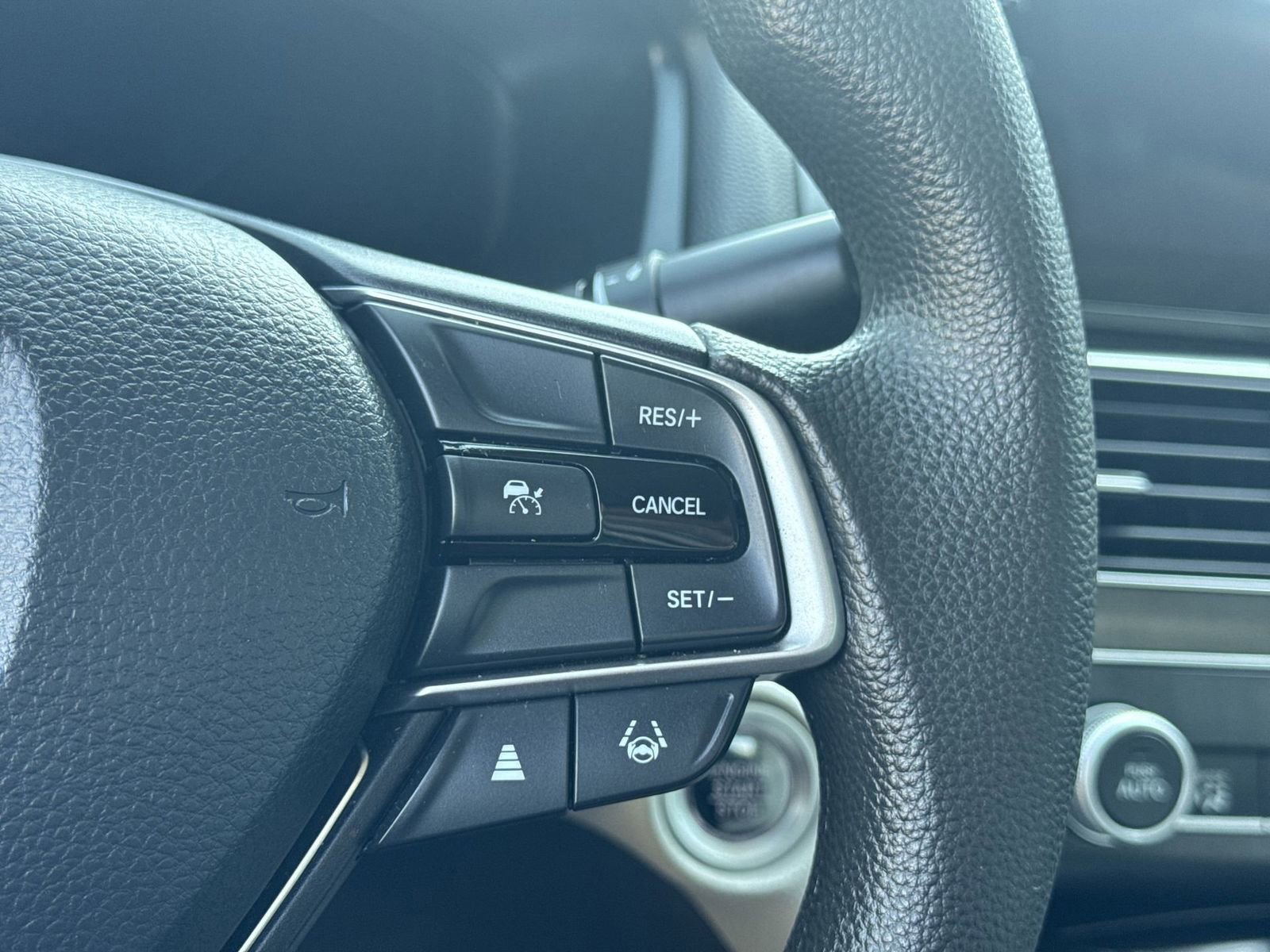 Used 2022 Honda Accord LX image 21