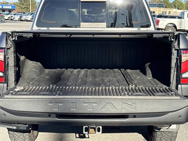 Used 2021 Nissan Titan PRO-4X w/ Pro-4x Convenience Package image 13