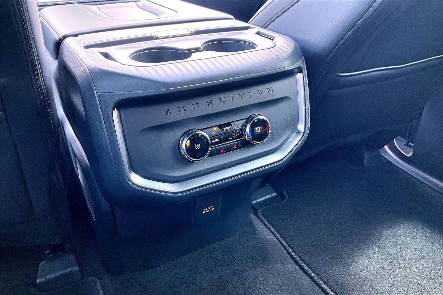 Certified 2025 Ford Expedition Platinum w/ Stealth Performance Package AWD/4WD image 34