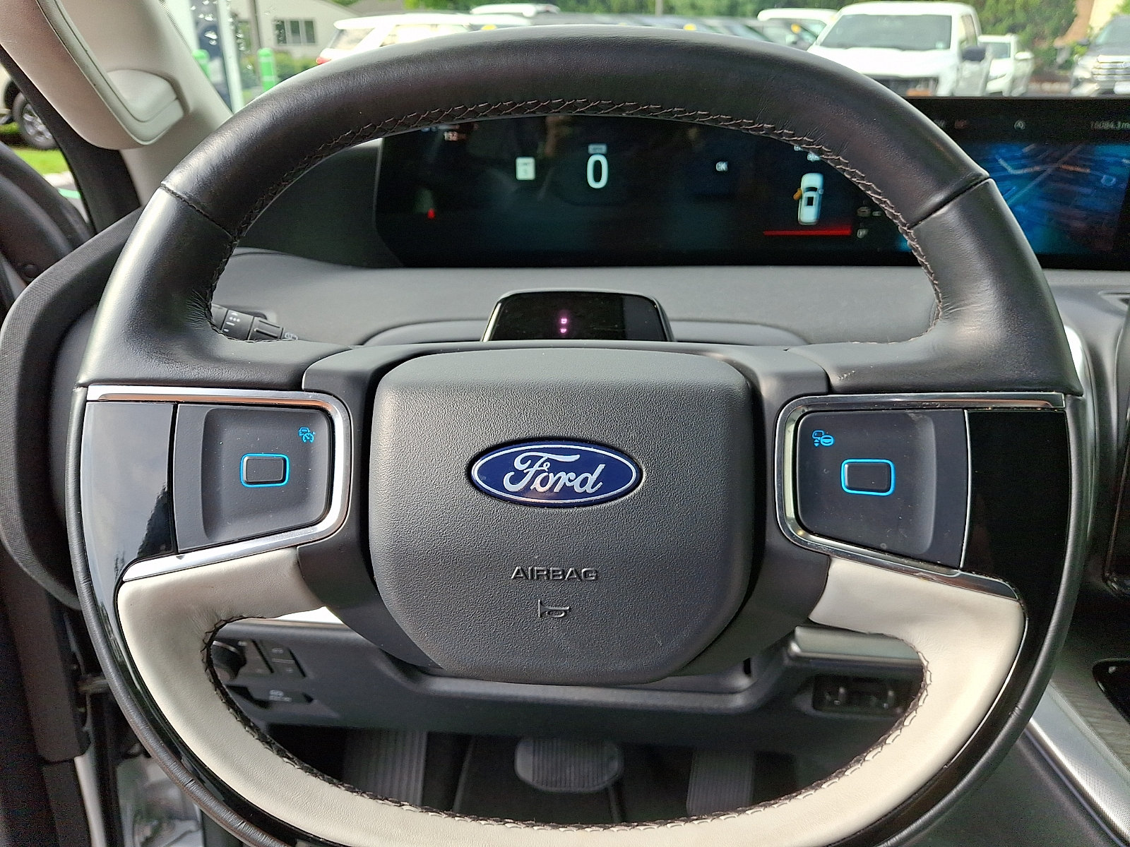Certified 2025 Ford Expedition Platinum AWD/4WD image 21