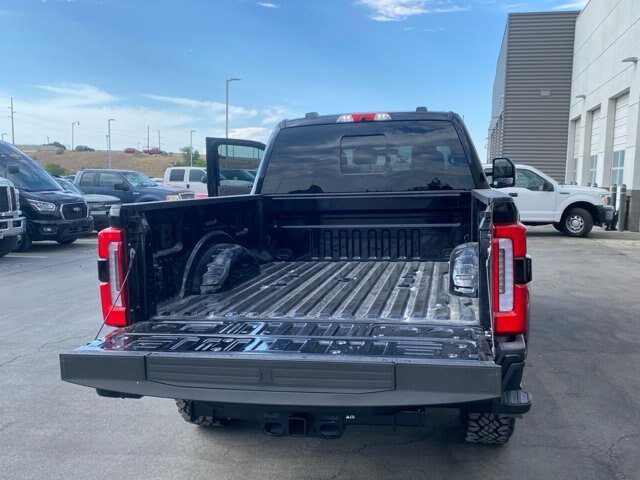 Certified 2026 Ford F350 Platinum w/ Platinum Plus Package AWD/4WD image 34