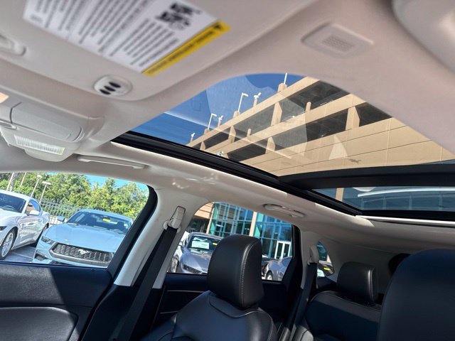 Certified 2024 Ford Edge SEL w/ Convenience Package AWD/4WD image 13