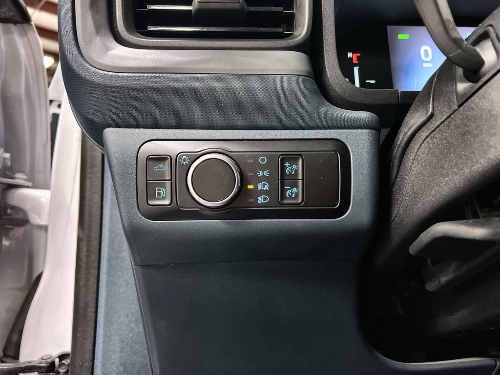 Certified 2025 Ford Maverick XL FWD image 14