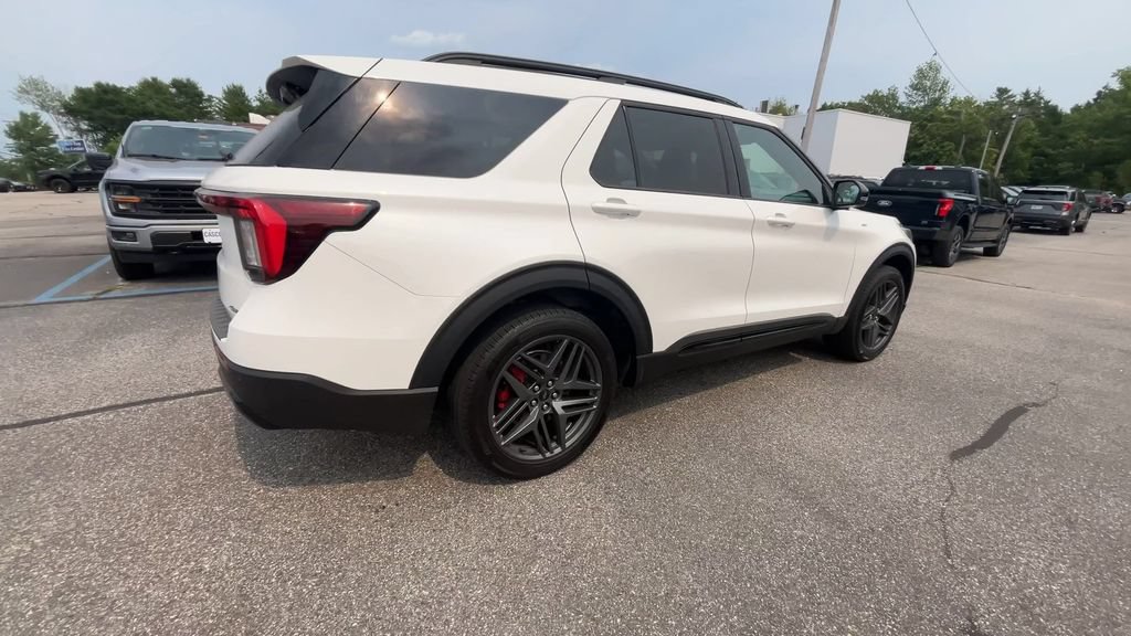 Certified 2025 Ford Explorer ST-Line w/ ST-Line Street Pack AWD/4WD image 19