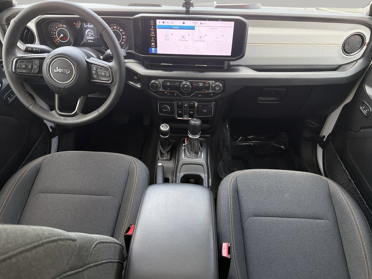 Used 2025 Jeep Gladiator Sport AWD/4WD image 12