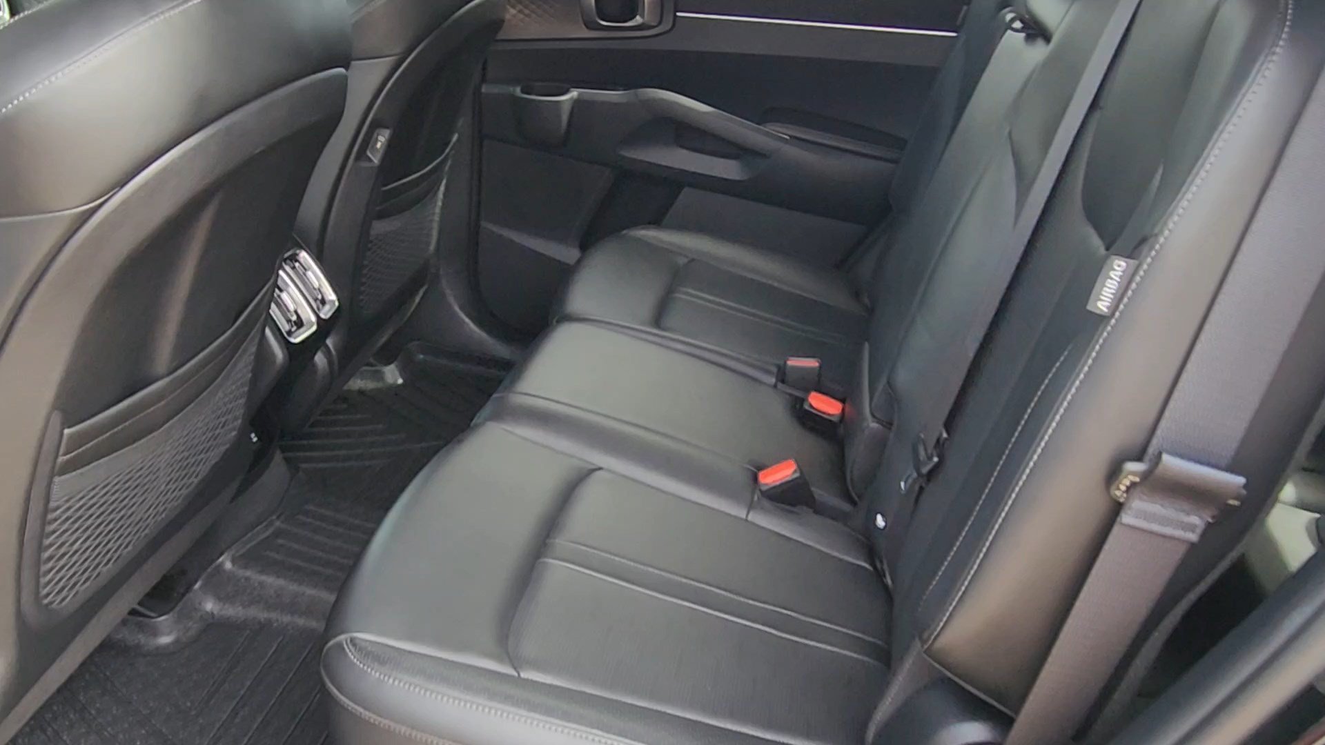 Used 2024 Kia Sorento S AWD/4WD image 31