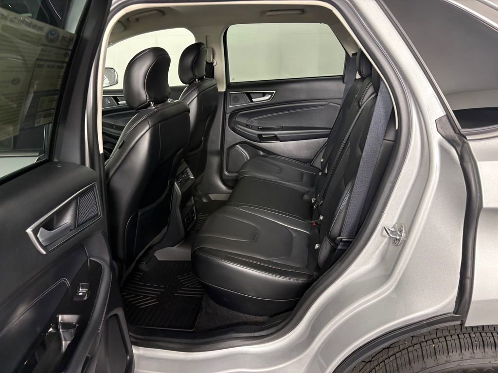 Certified 2019 Ford Edge Titanium image 29