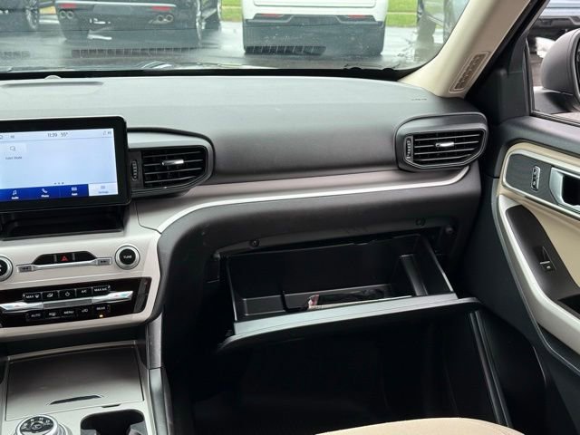Certified 2024 Ford Explorer XLT image 29