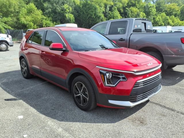 Used 2023 Kia Niro LX FWD image 4
