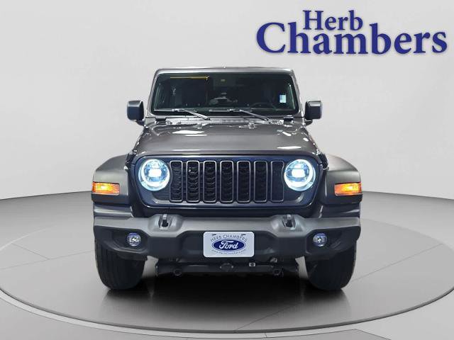 Used 2025 Jeep Wrangler Unlimited Sport AWD/4WD image 2