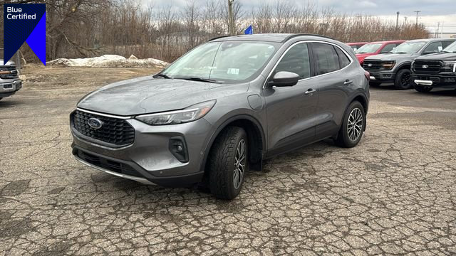 Certified 2024 Ford Escape SE w/ PHEV Premium Package image 1