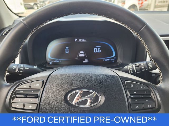 Used 2023 Hyundai Venue Limited FWD image 32