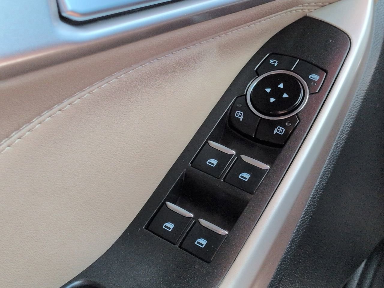 Certified 2023 Ford Explorer Limited w/ Equipment Group 301A image 23