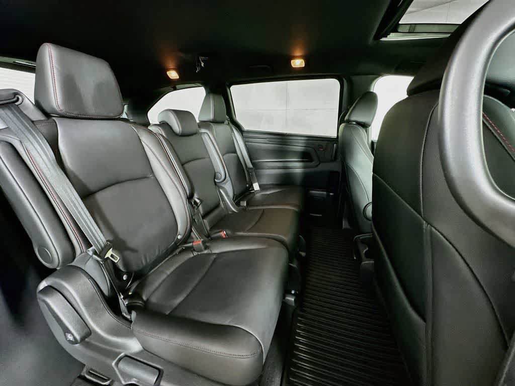 Used 2025 Honda Odyssey Sport-L image 32