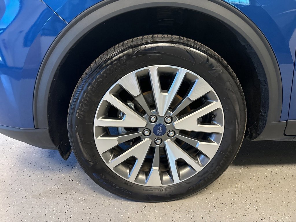 Certified 2022 Ford Escape Titanium image 44
