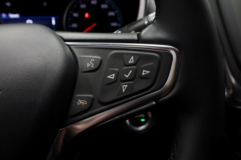 Used 2024 Chevrolet Equinox LT FWD image 30