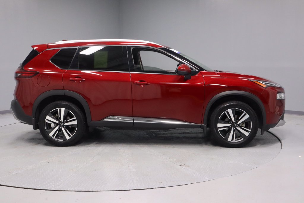 Used 2023 Nissan Rogue Platinum FWD image 12
