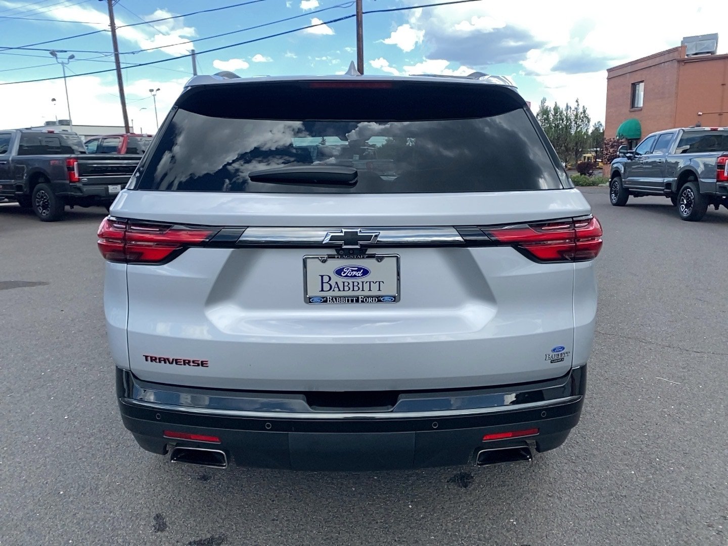 Used 2022 Chevrolet Traverse Premier w/ Redline Edition FWD image 6