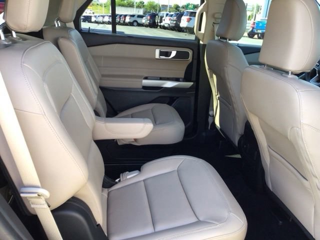 Certified 2023 Ford Explorer XLT w/ Equipment Group 202A RWD image 23