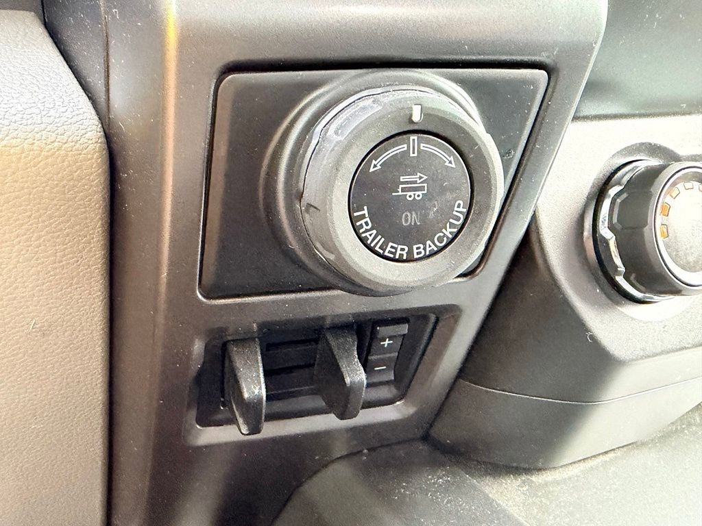 Certified 2019 Ford F150 XLT w/ Equipment Group 302A Luxury RWD image 31