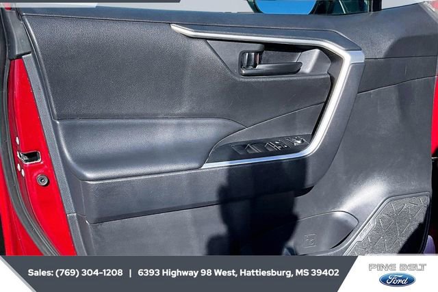 Used 2024 Toyota RAV4 LE image 17