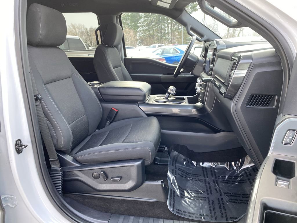 Certified 2022 Ford F150 XLT w/ Equipment Group 302A High image 39