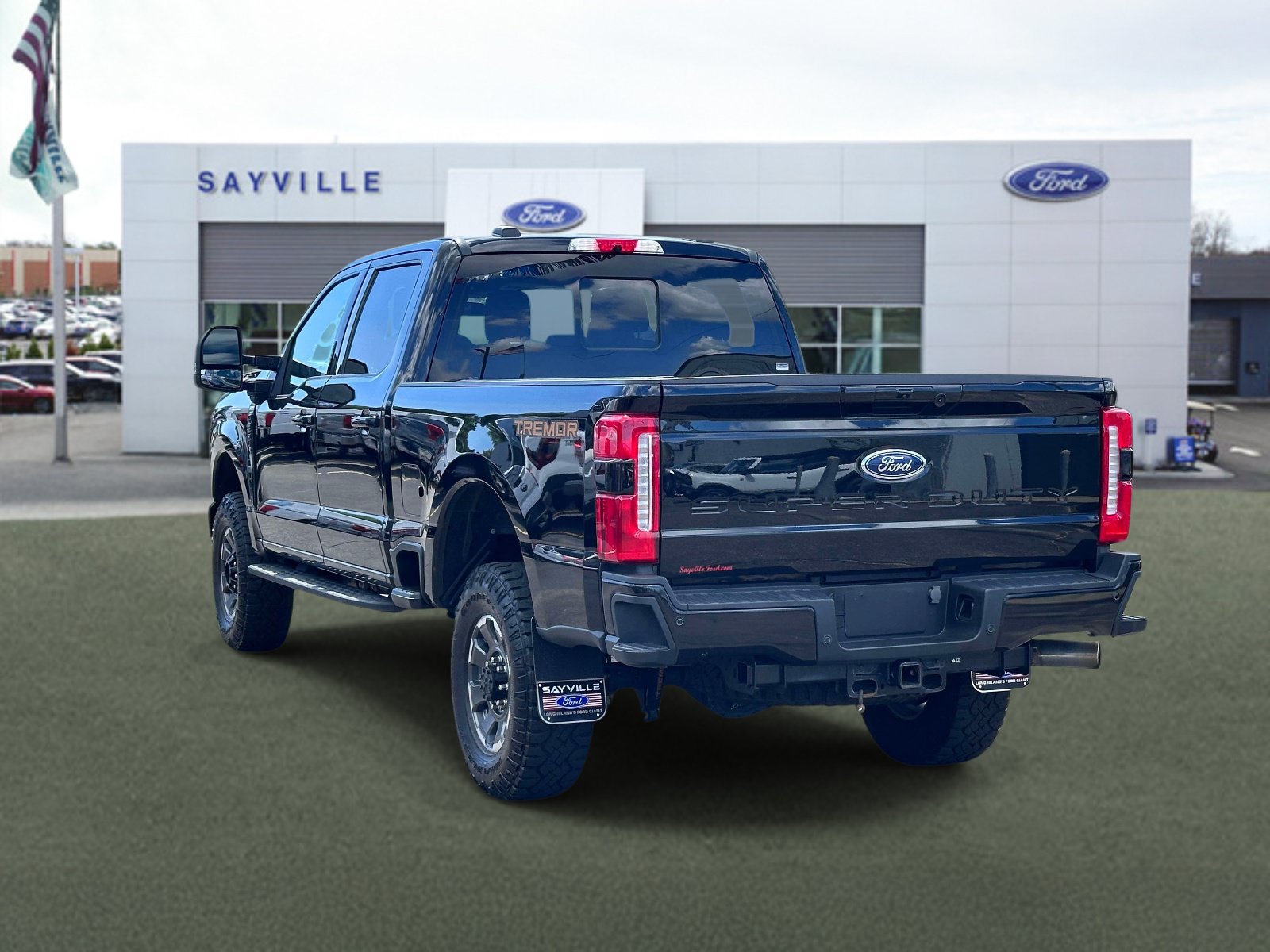 Certified 2024 Ford F250 Lariat w/ Lariat Ultimate Package AWD/4WD image 4