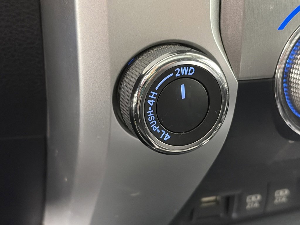 Used 2021 Toyota Tundra Platinum image 23