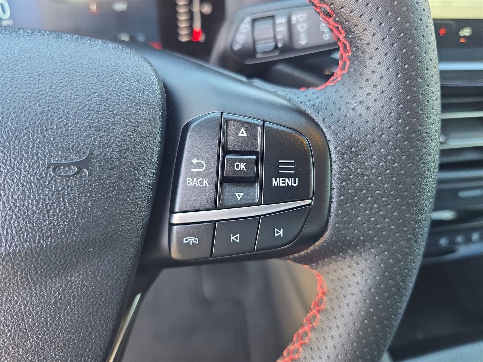 Certified 2024 Ford Escape ST-Line w/ Tech Pack #1 image 21