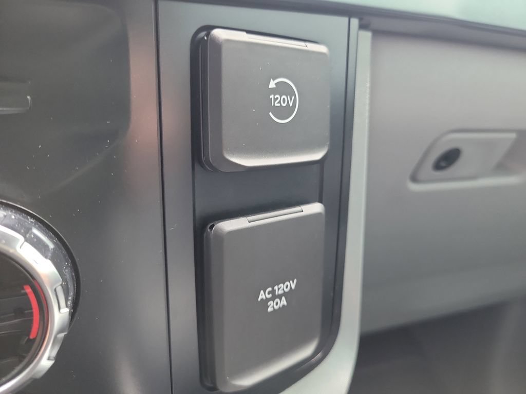 Certified 2022 Ford F150 Limited AWD/4WD image 24