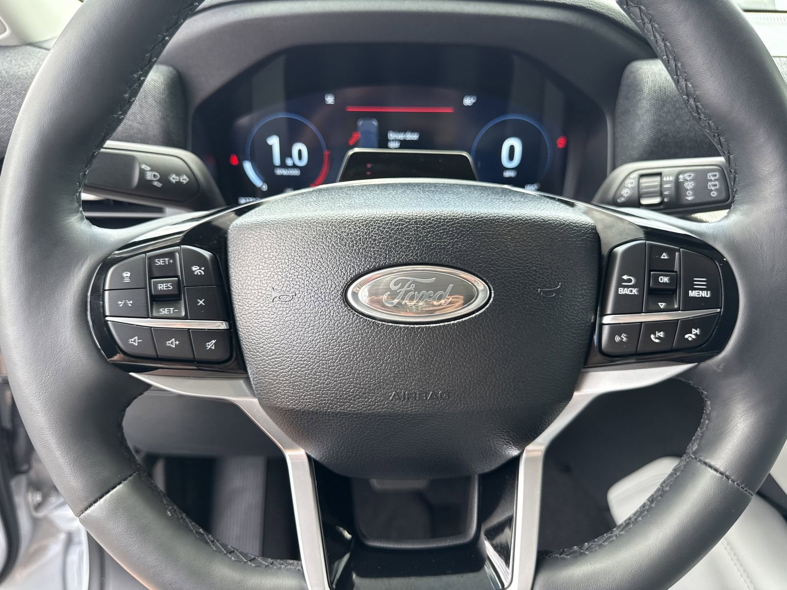 Certified 2025 Ford Explorer Platinum w/ Ultimate Package RWD image 32