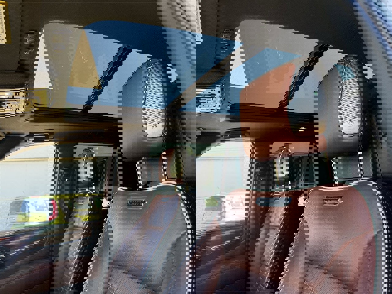 Used 2023 GMC Yukon Denali Ultimate image 24