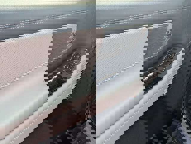 Certified 2025 Ford Expedition Platinum w/ Platinum Ultimate Package image 13