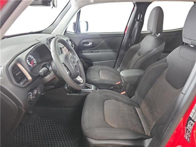 Used 2023 Jeep Renegade Latitude AWD/4WD image 9