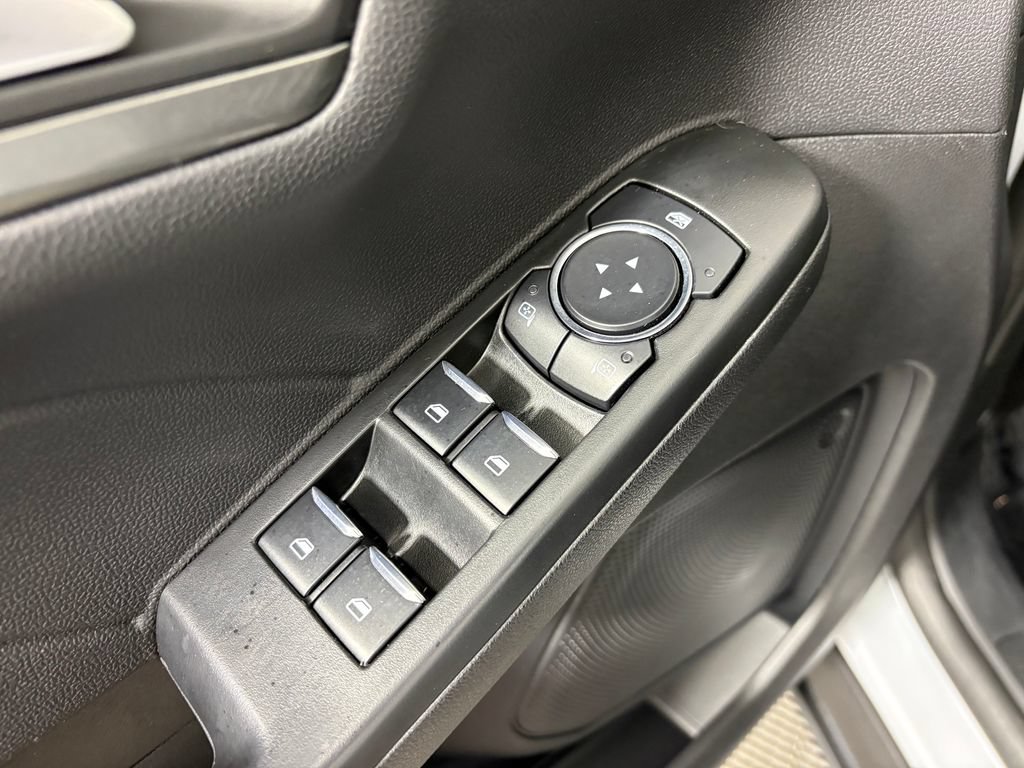 Certified 2025 Ford Escape SE FWD image 13
