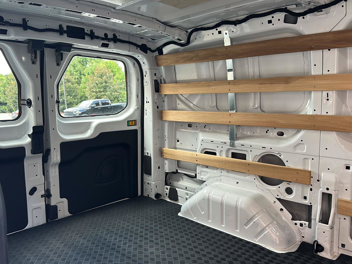 Certified 2025 Ford Transit 250 Low Roof w/ Exterior Upgrade Package RWD image 29