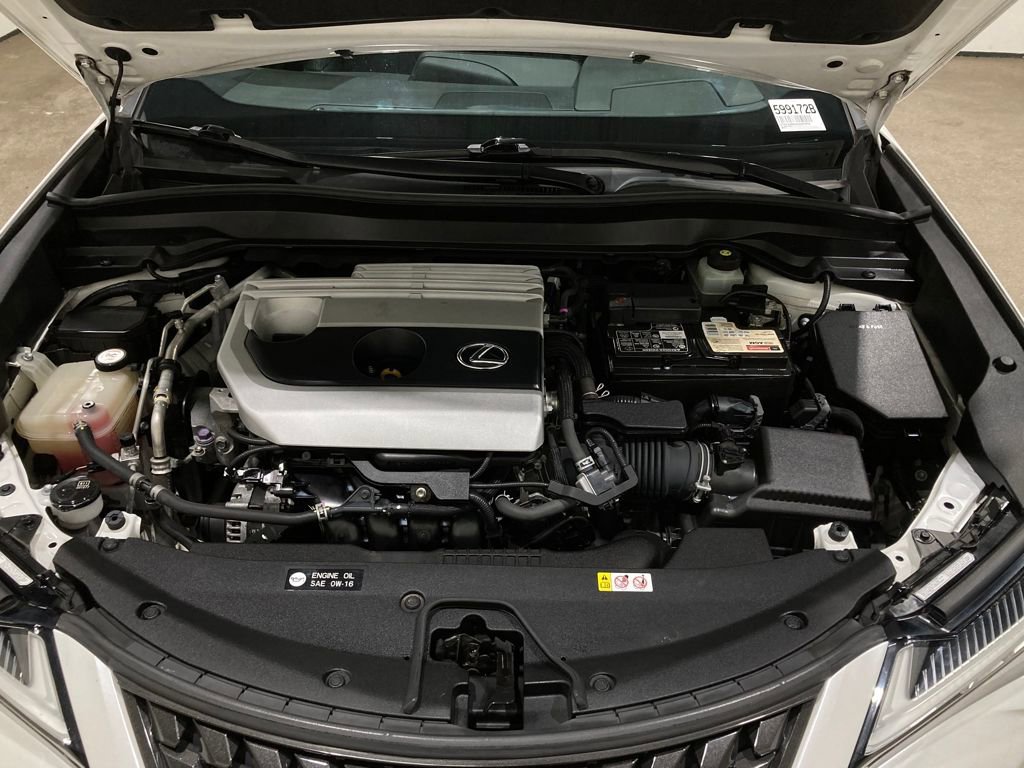 Used 2019 Lexus UX 200 image 16