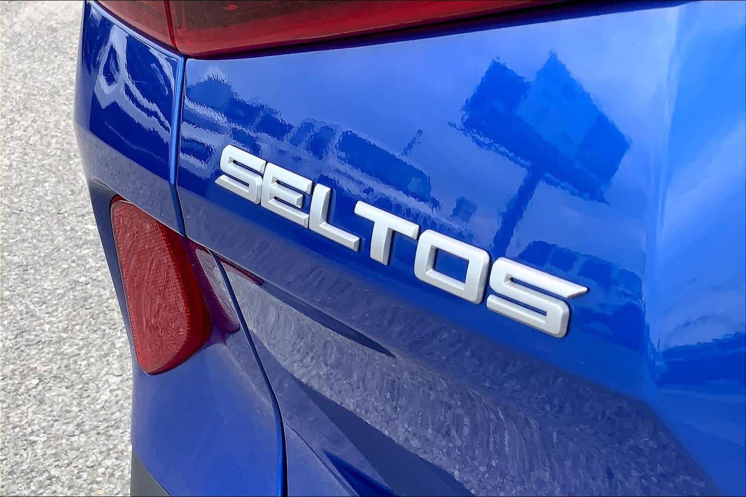 Used 2022 Kia Seltos EX AWD/4WD image 30