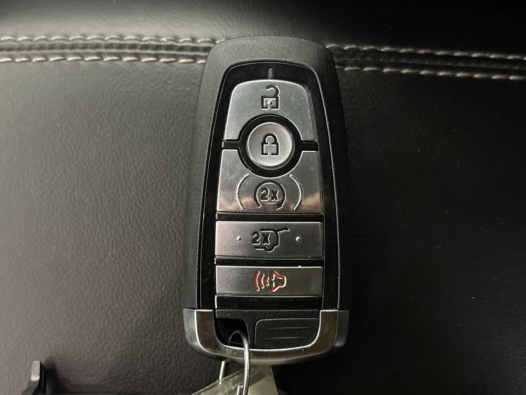 Certified 2023 Ford Explorer Limited w/ Limited Technology Package RWD image 35