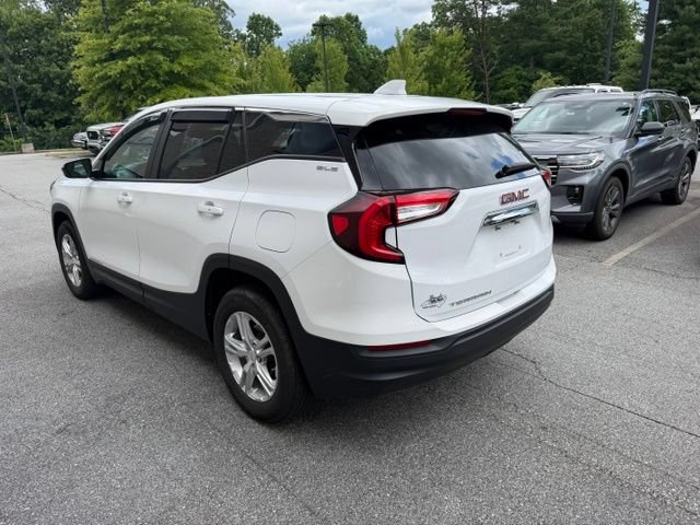 Used 2024 GMC Terrain SLE FWD image 3