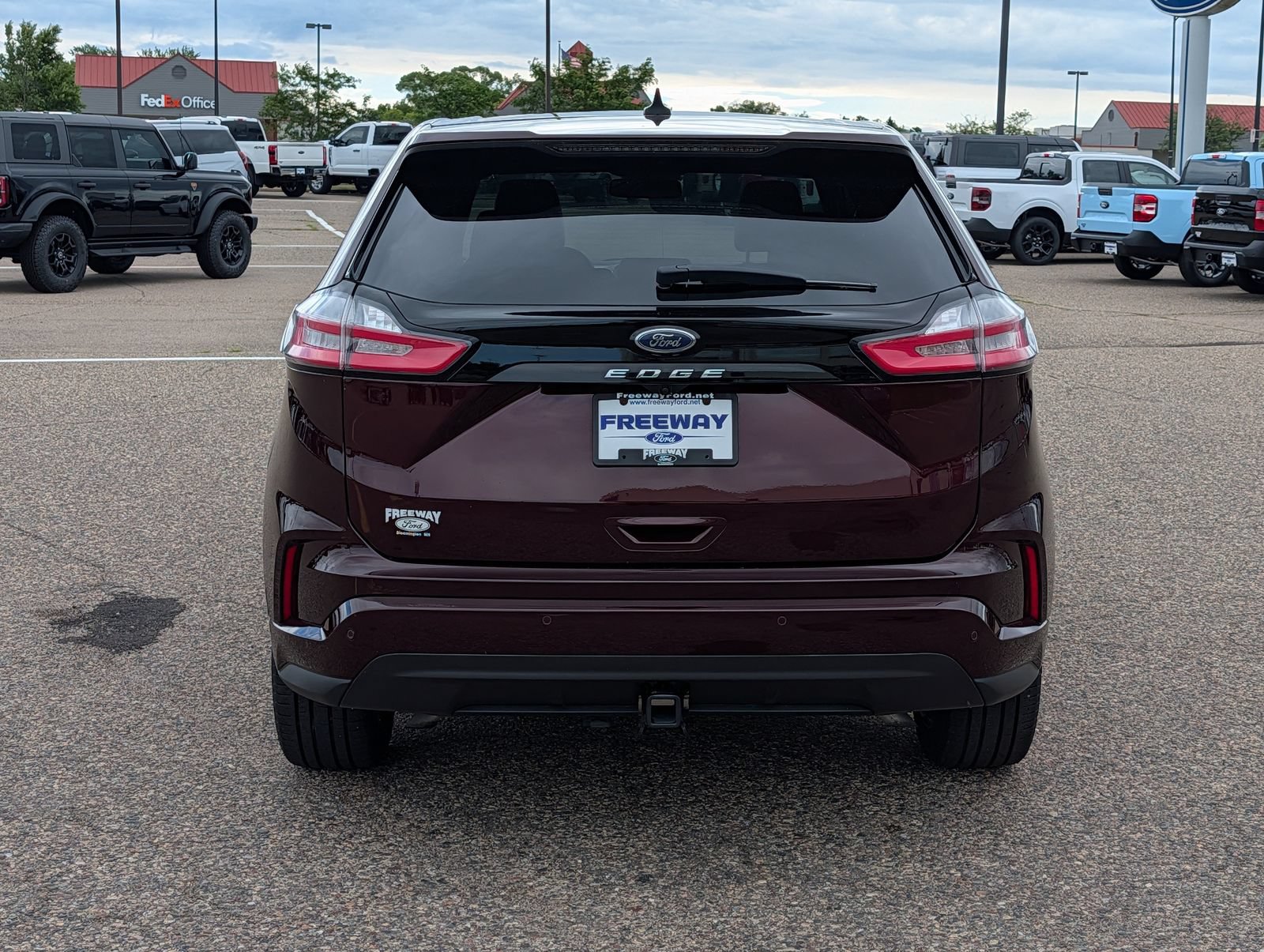Certified 2023 Ford Edge ST-Line w/ Class II Trailer Tow Package AWD/4WD image 5