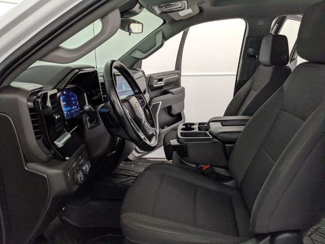 Used 2023 Chevrolet Silverado 1500 LT AWD/4WD image 16