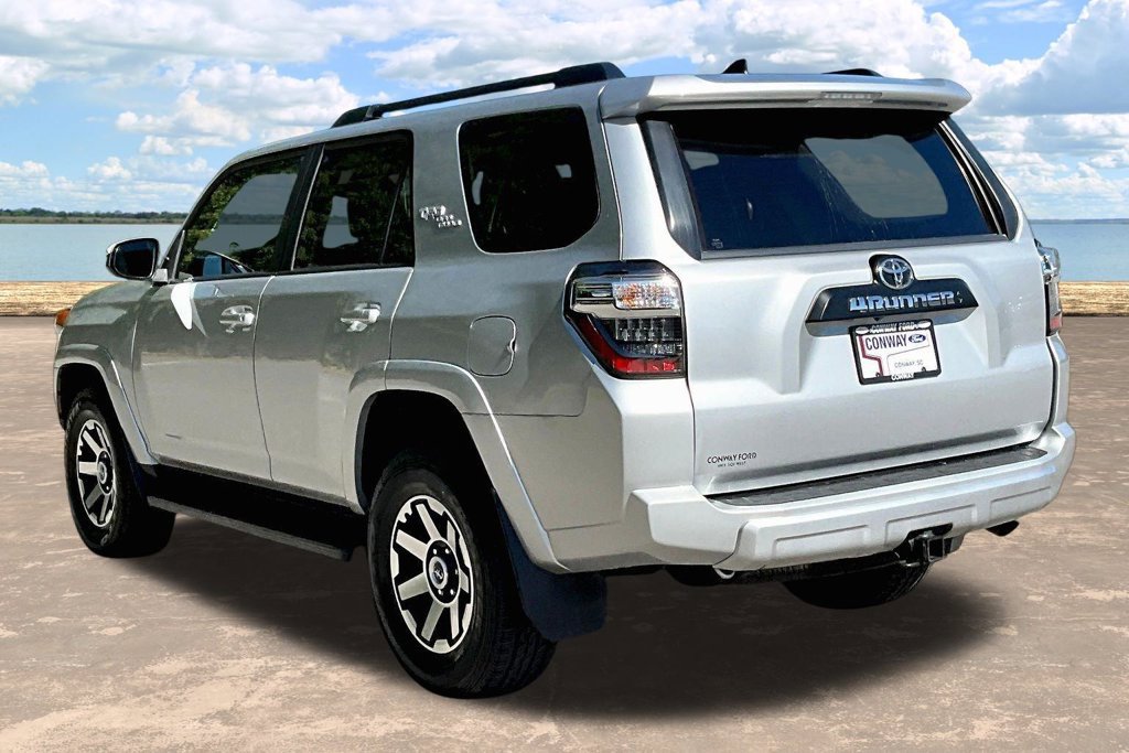 Used 2021 Toyota 4Runner TRD Off-Road AWD/4WD image 5