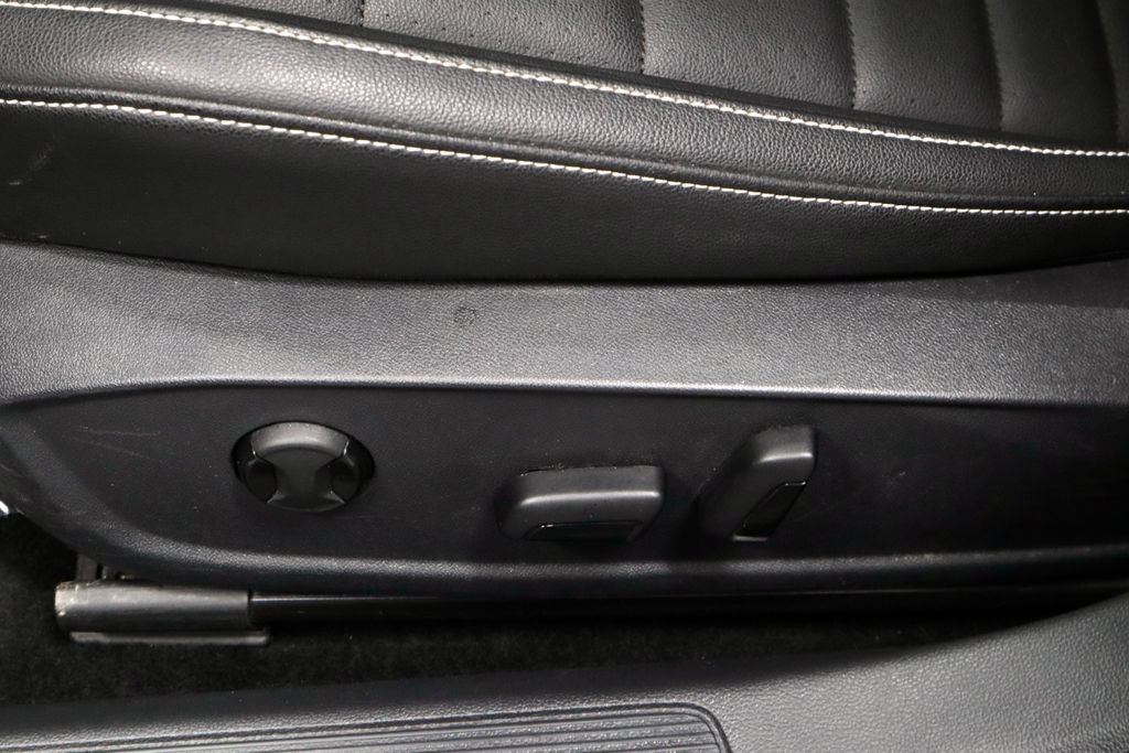 Used 2024 Volkswagen Jetta SE FWD image 25