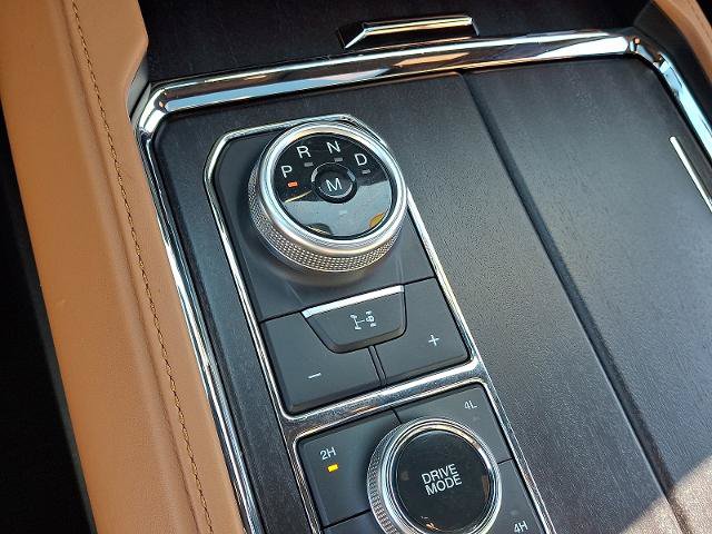 Certified 2022 Ford Expedition Platinum AWD/4WD image 15