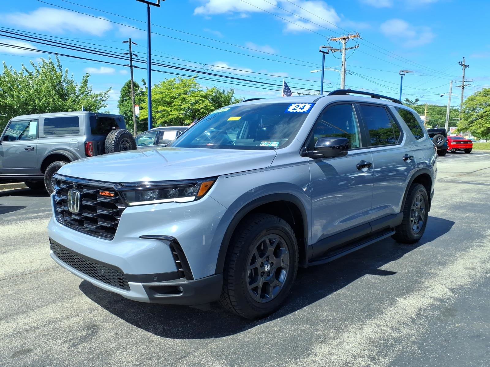 Used 2024 Honda Pilot TrailSport image 7
