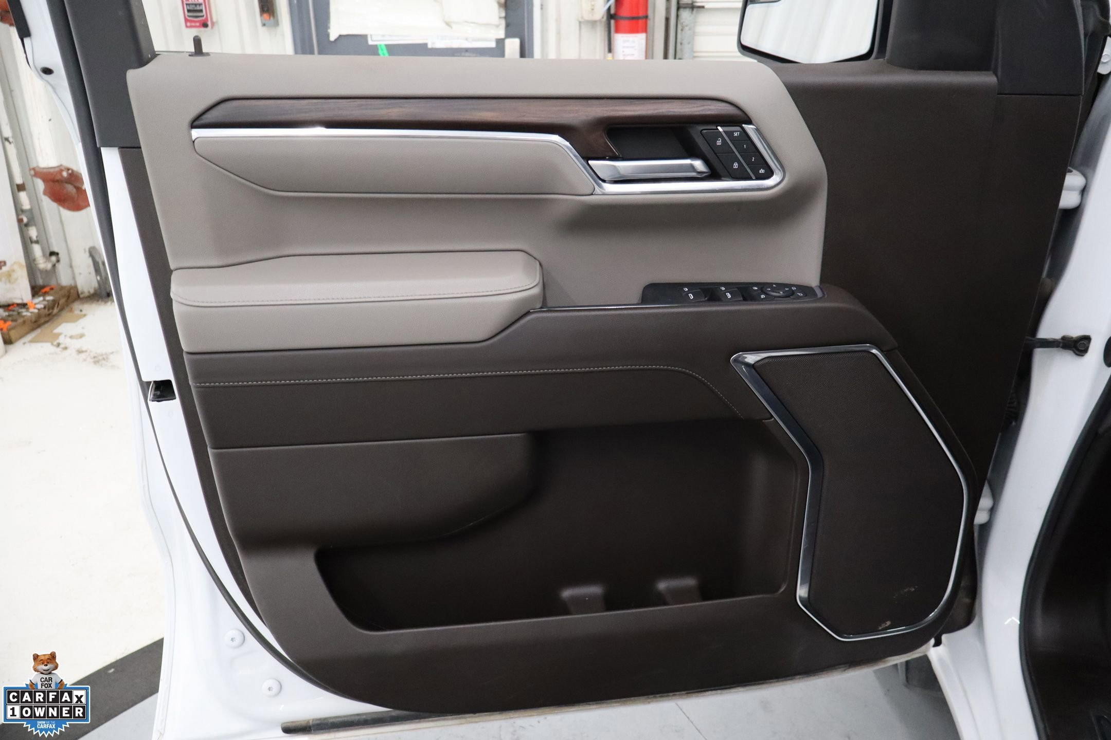 Used 2024 GMC Sierra 1500 SLT image 17