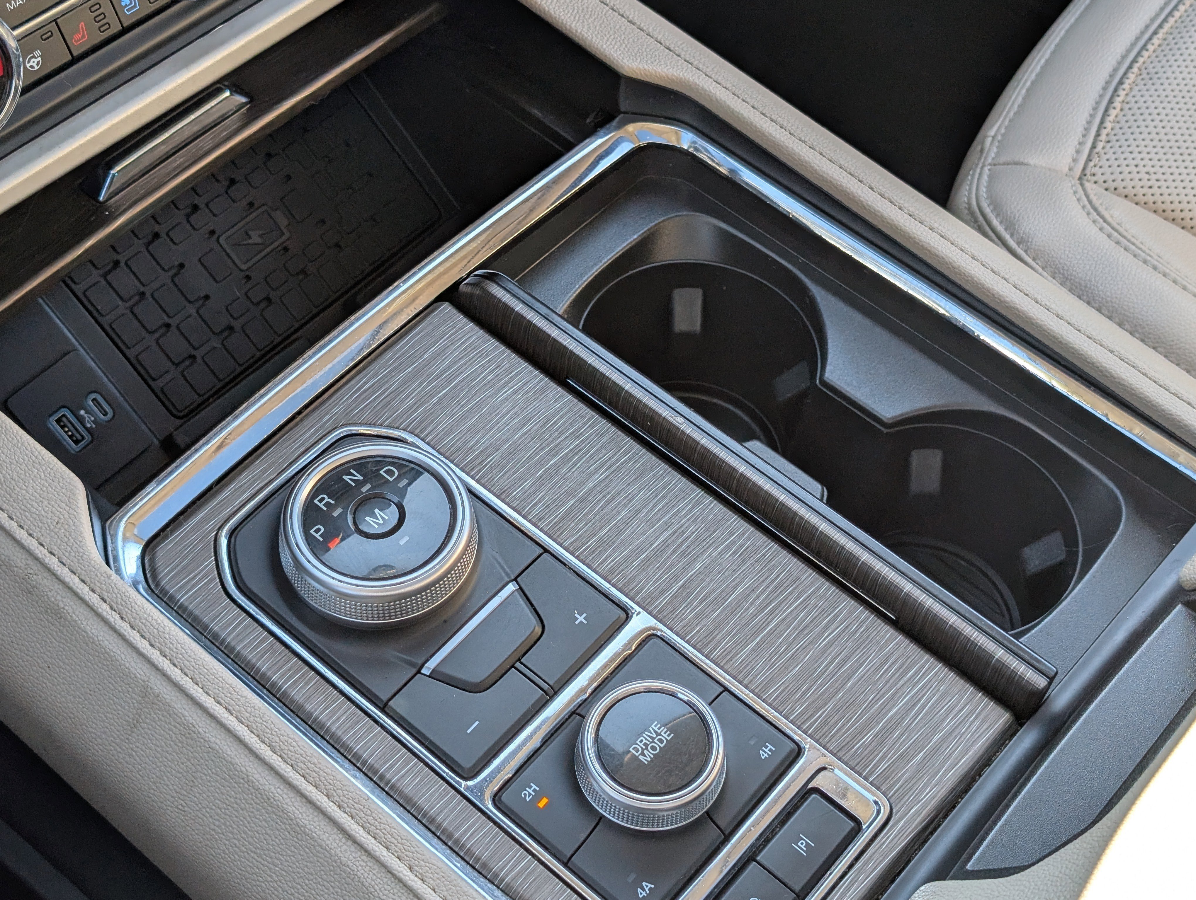 Certified 2022 Ford Expedition Max Limited image 32